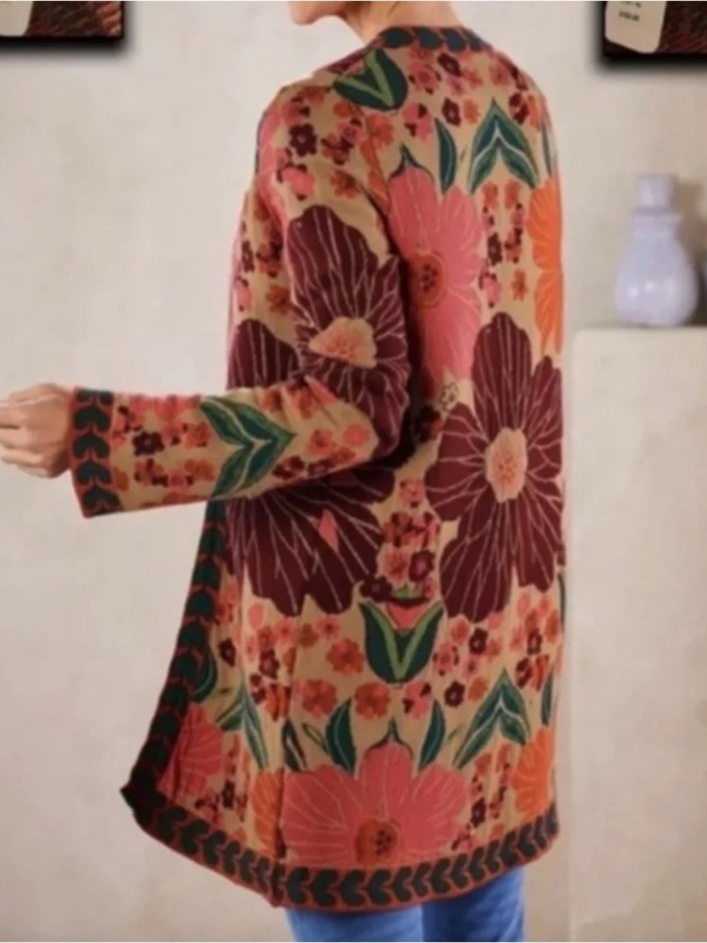 Soft Surroundings Allyson cardigan in bold floral print. Size Medium